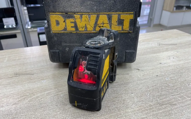 Лазерный уровень dewalt DW088K