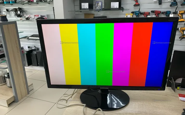 Монитор Samsung ls24d300hs