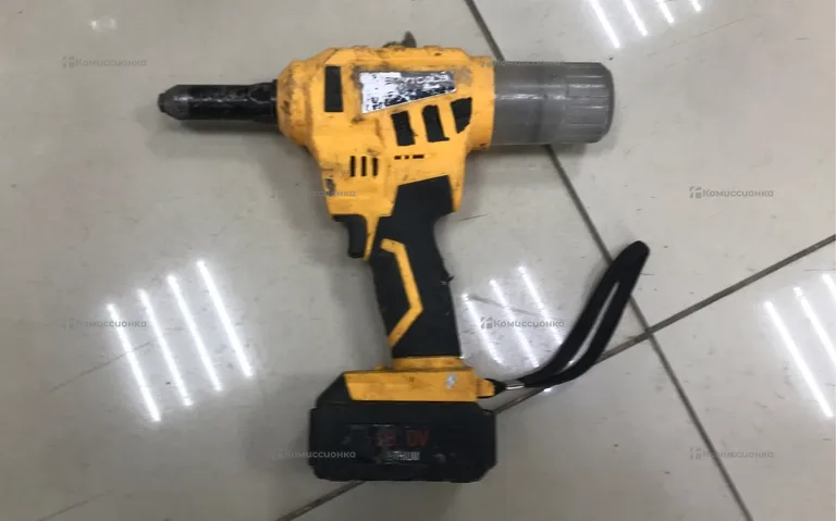 Заклёпочник аккумуляторный SKYTOOLS SK64
