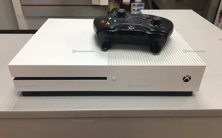 Приставка Xbox One S 512gb