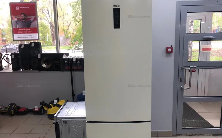 Холодильник Haier C2F637CCG