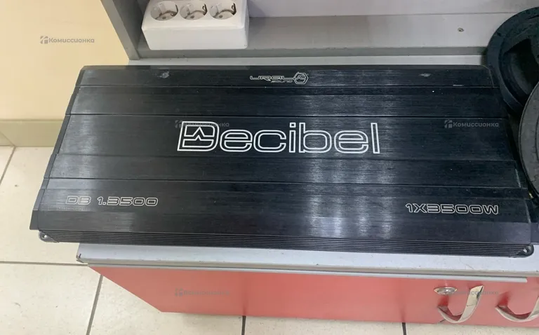 Усилитель  URAL Decibel DB 1.3500