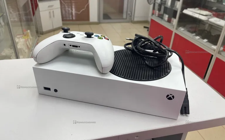 Приставка Xbox Series S 512 ГБ