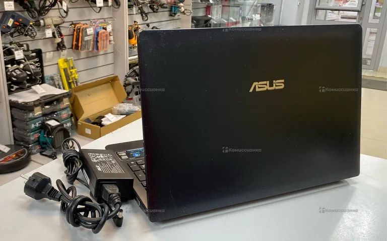 Ноутбук  ASUS x501u
