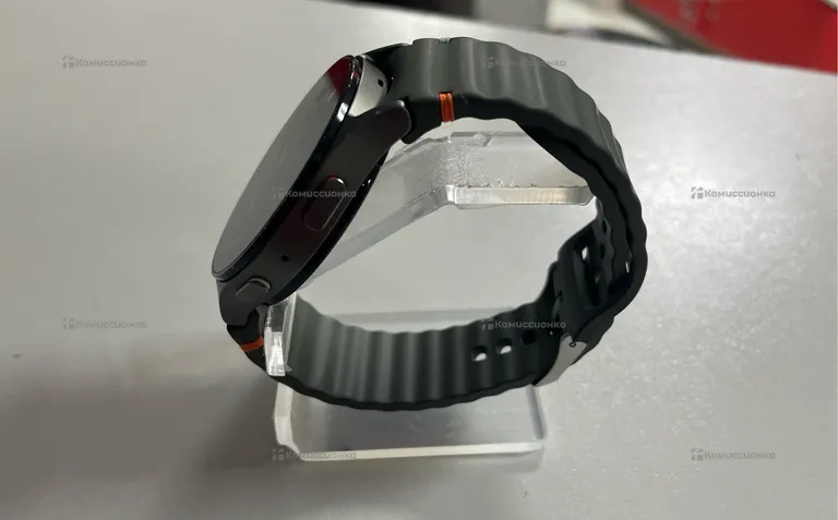 Часы  Samsung Galaxy Watch 7