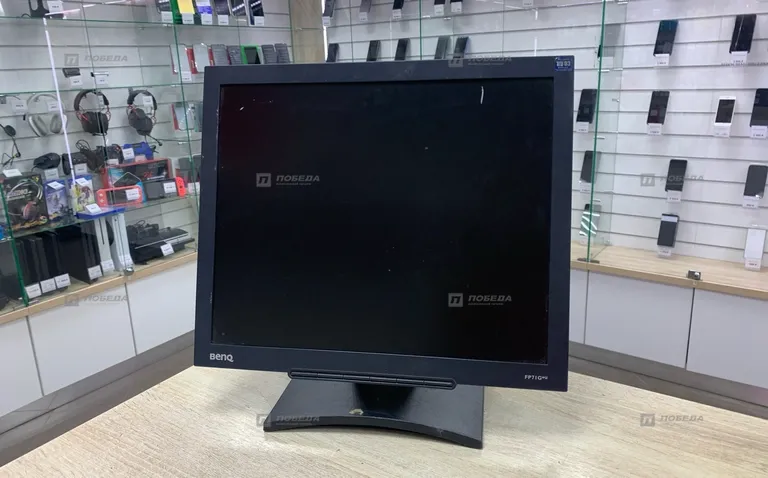 BenQ FP71G+