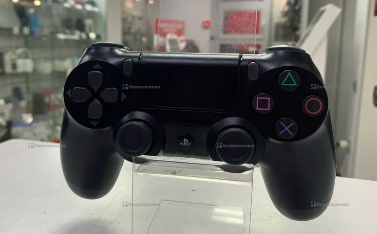 PS4. Геймпад PS4