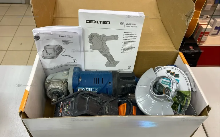 УШМ (болгарка) аккумуляторная Dexter 20VAG2-125.1