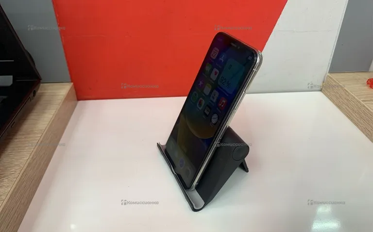 Apple IPhone X 64 ГБ
