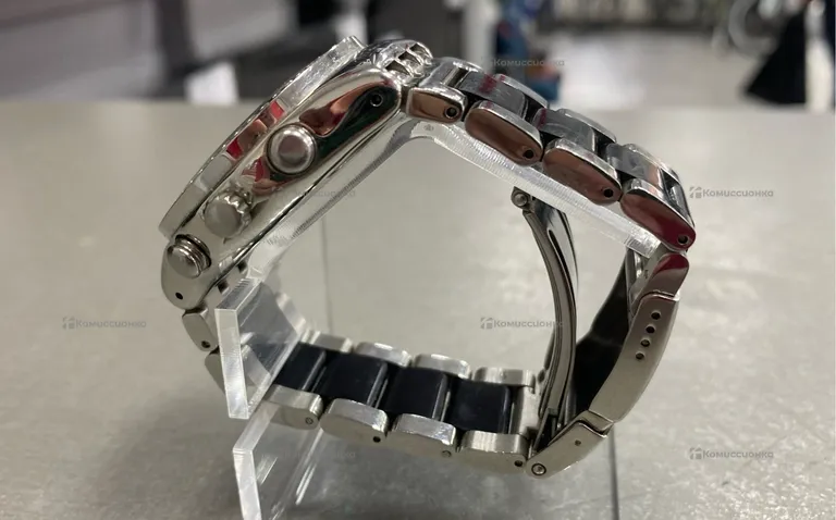Часы Swatch YCS118G