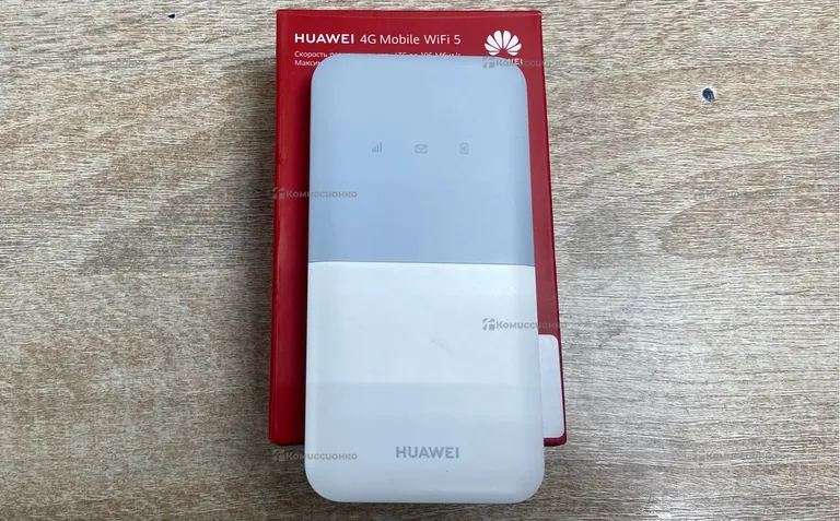 Переносной Wi-Fi роутер Huawei E5586-326