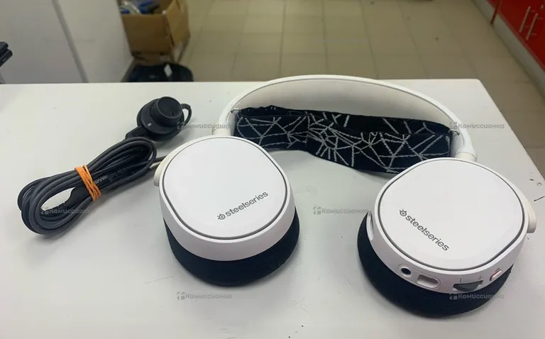Наушники Steelseries artic
