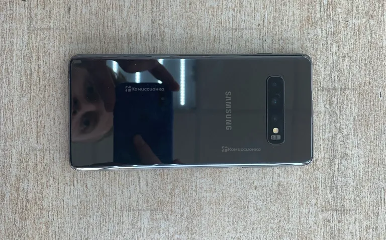 Samsung Galaxy S10+ 8/128 ГБ