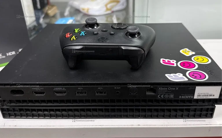 Приставка Xbox One X 1 ТБ