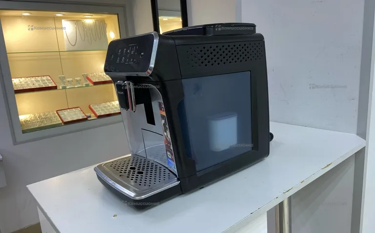 Кофе машина Philips LatteGo