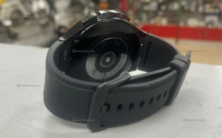 Часы  Samsung Galaxy Watch 4