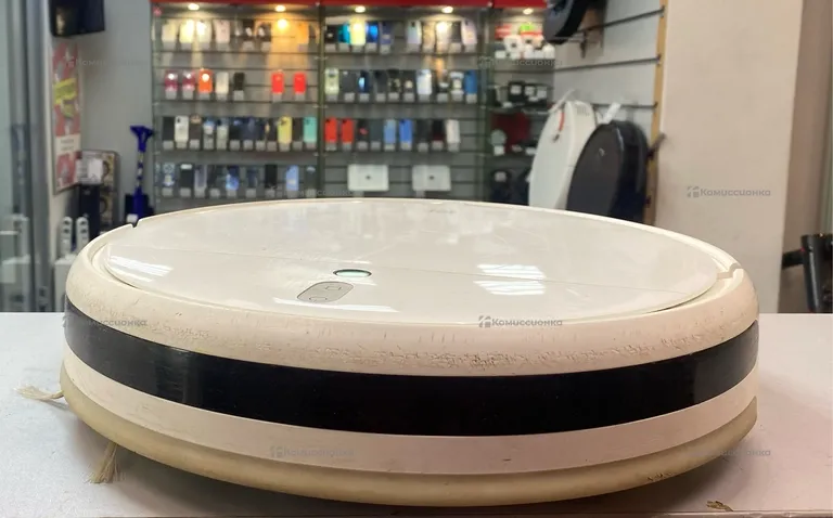 Робот-пылесос Xiaomi Mi Robot Vacuum-mop