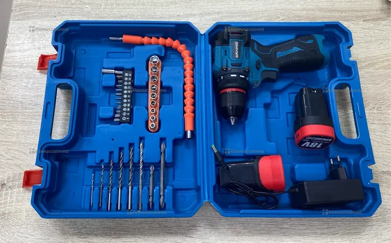 Шуруповерт бесщеточный баночный Gramis 18V