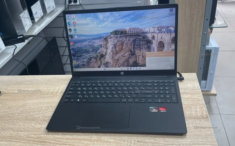 Ноутбук  HP Laptop 15