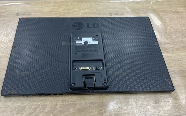 монитор LG 22en33sa