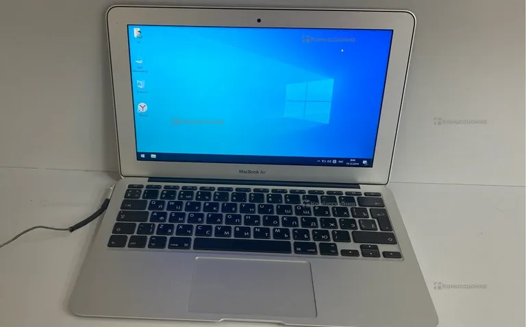 Ноутбук MacBook Air 2010