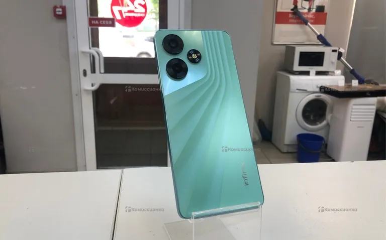 Infinix hot 30 4/128ГБ