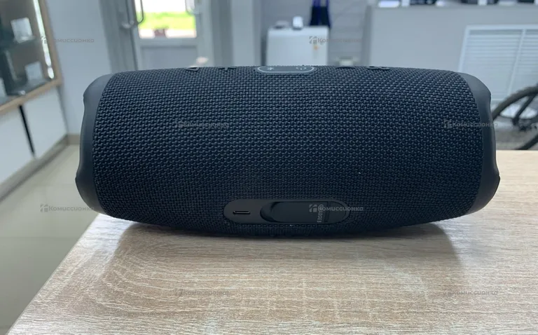 JBL charge 5