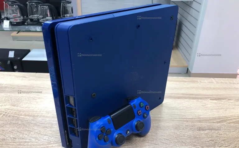 Приставка PS4. игровая приставка ps4 slim 500