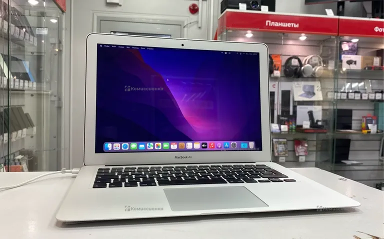 Ноутбук  MacBook Air A1466