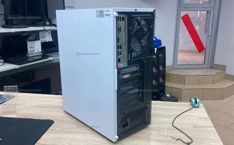 Системный блок  белый i7-4770