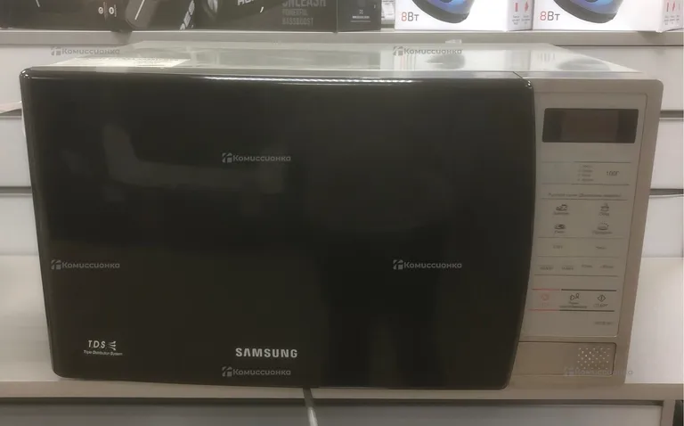 Микроволновая печь  samsung ME73E1Kr