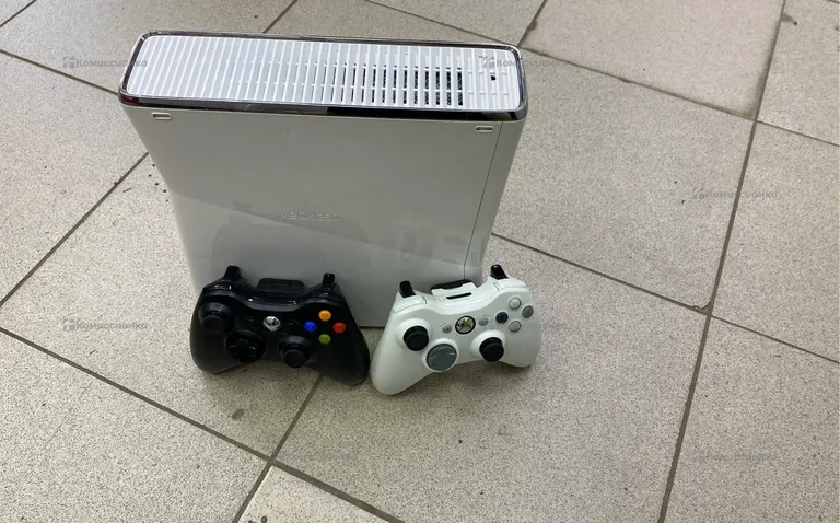 Приставка Xbox Xbox 360