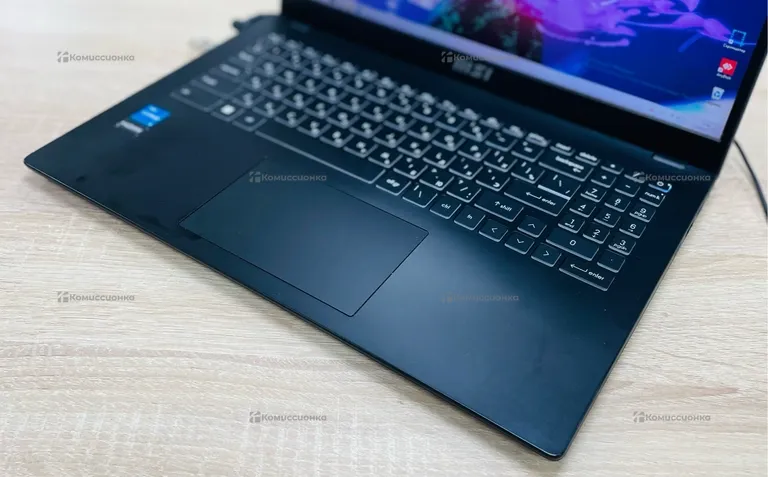 Ноутбук MSI Intel core i3