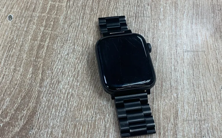 Часы  Apple Watch Series 5 44mm