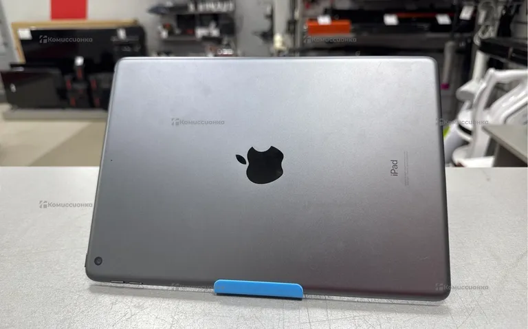 Планшет Apple iPad 9-го поколения 64Gb WiFi