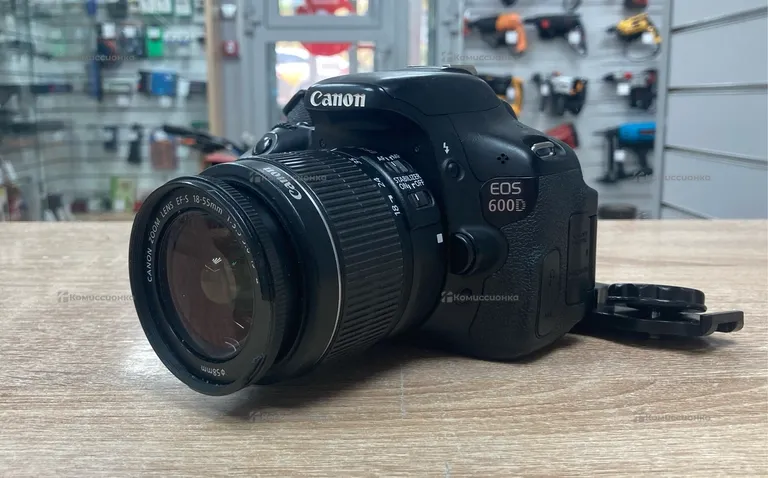 Фотоаппарат canon 600d