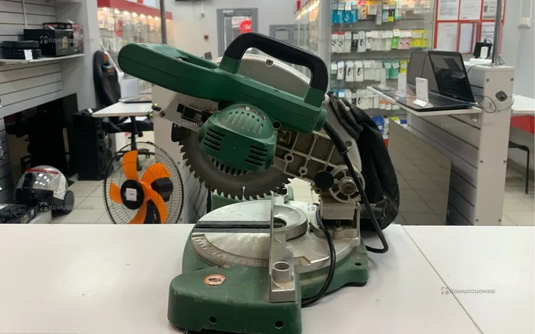 Торцовочная пила hammer STL 800