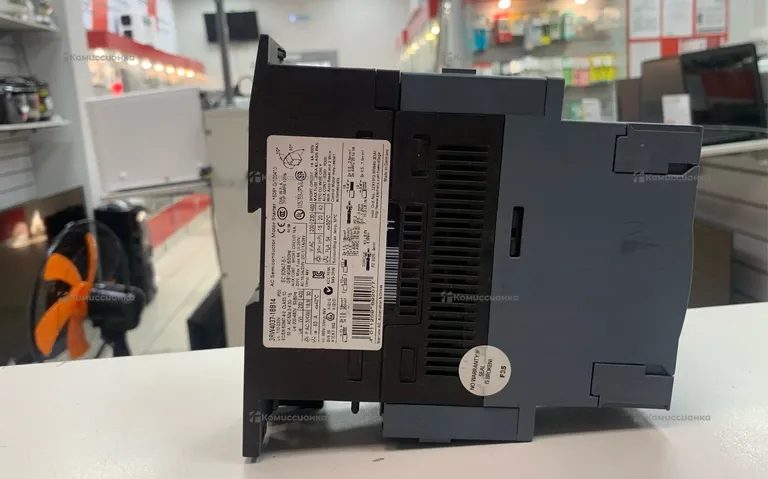 Матом автомата Siemens 3RW4037