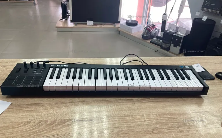 Медиа клавиатура Alesis v49
