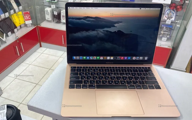 Ноутбук macbook air 13 2018 retina