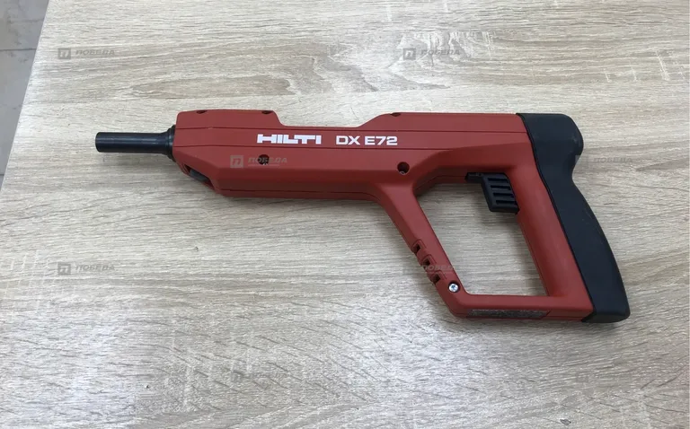 Пороховой пистолет Hilti dx e72