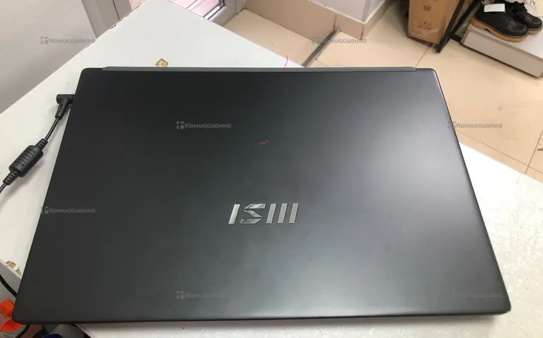 Ноутбук MSI modern 15