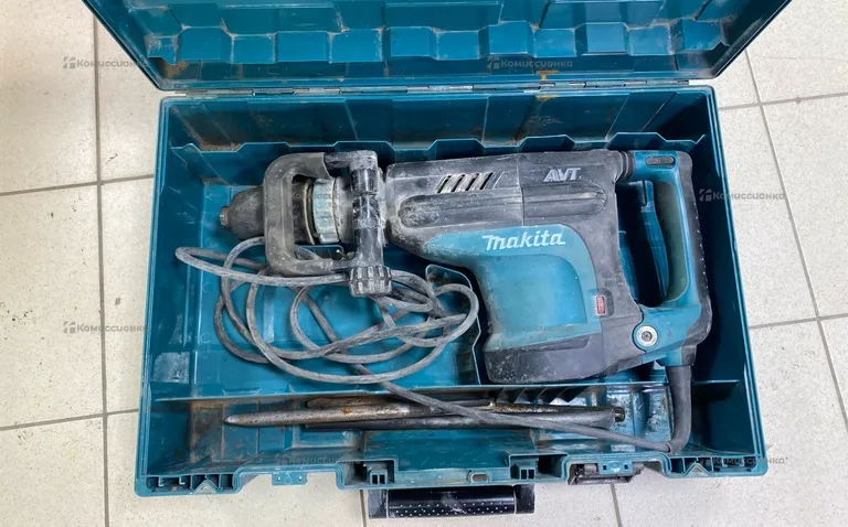 Отбойный молоток makita HM1213C