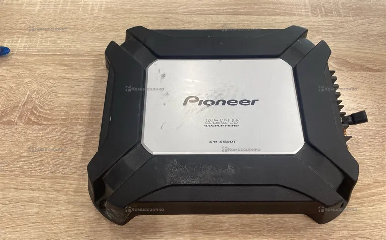 Усилитель  Pioneer GM-5500T