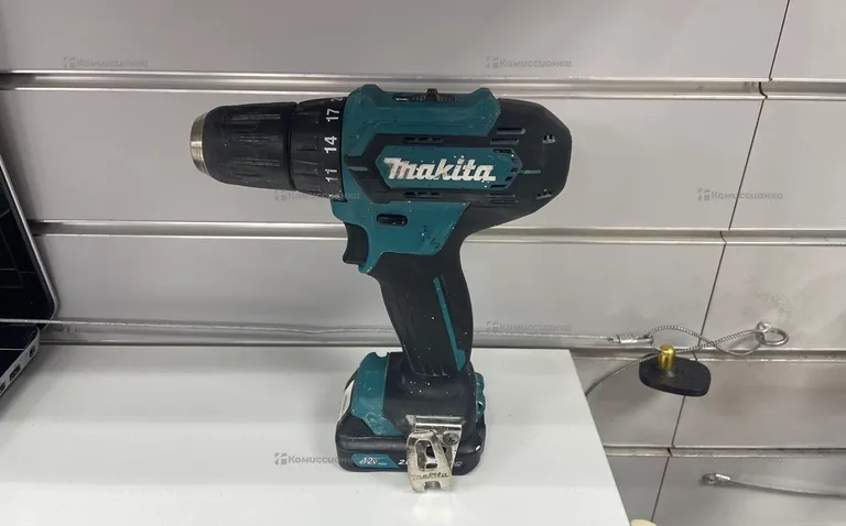 Дрель шуруповёрт Makita DF333D
