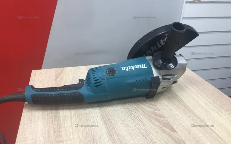 УШМ Makita ga9020 2200 вт