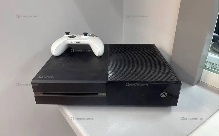 Приставка Xbox One 500Gb
