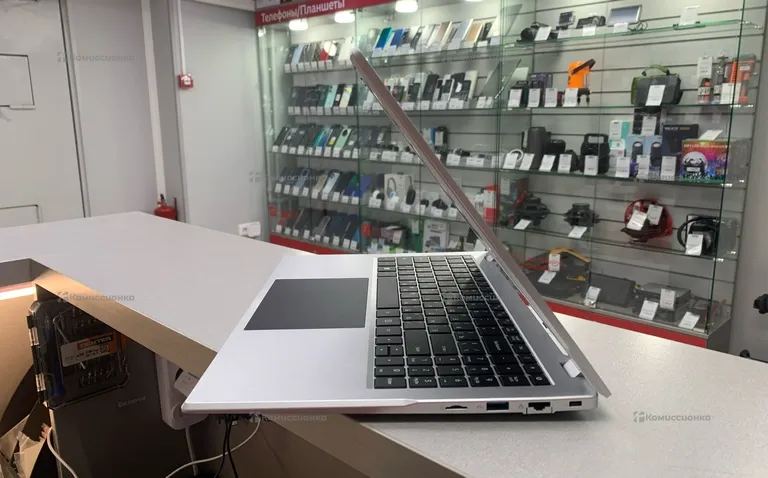 Ноутбук dexp c15-icw300