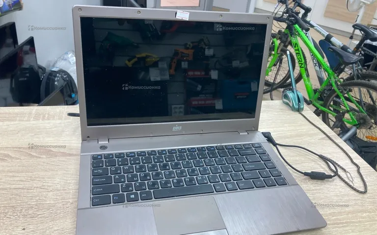 Ноутбук  DNS
