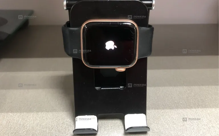 Часы  Apple Watch SE 40mm